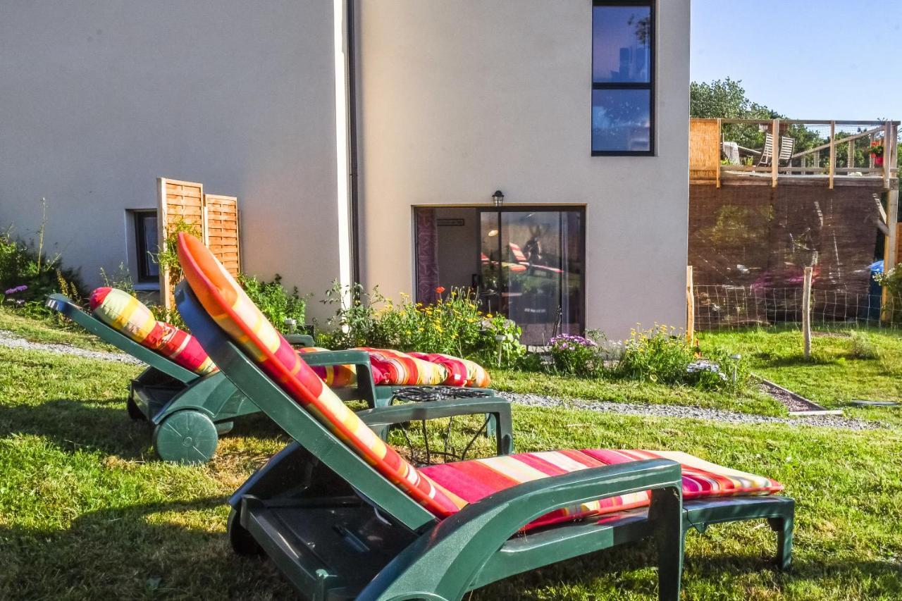 Le Pic Vert Surzur Exterior photo
